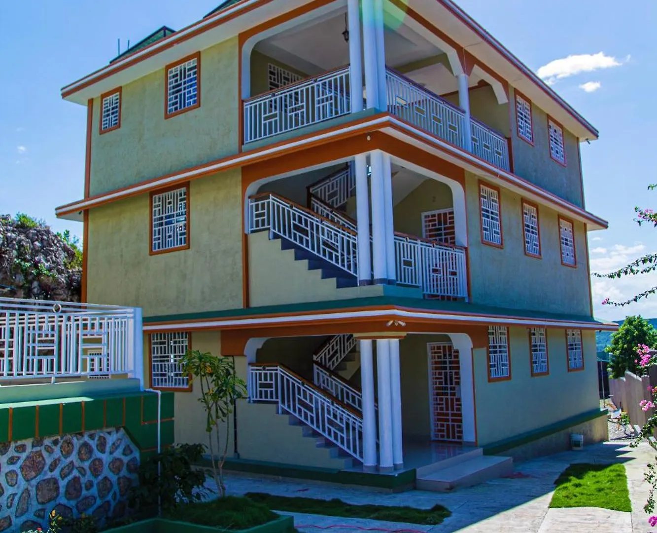 J&G Villa Hotel Cap-Haïtien Διαμέρισμα